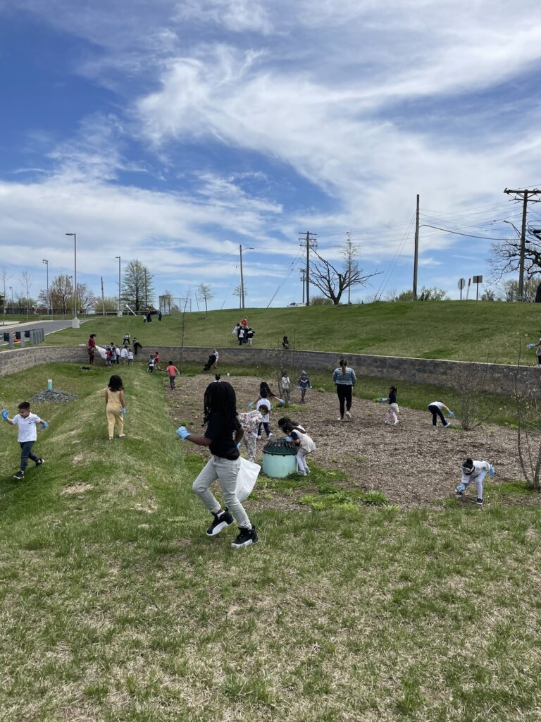 Community trash cleanup event with students from Bay Brook Elementary / Middle School during the 2022 Baltimore-Rotterdam Operation Trash exchange organized by Kathie diStefano.